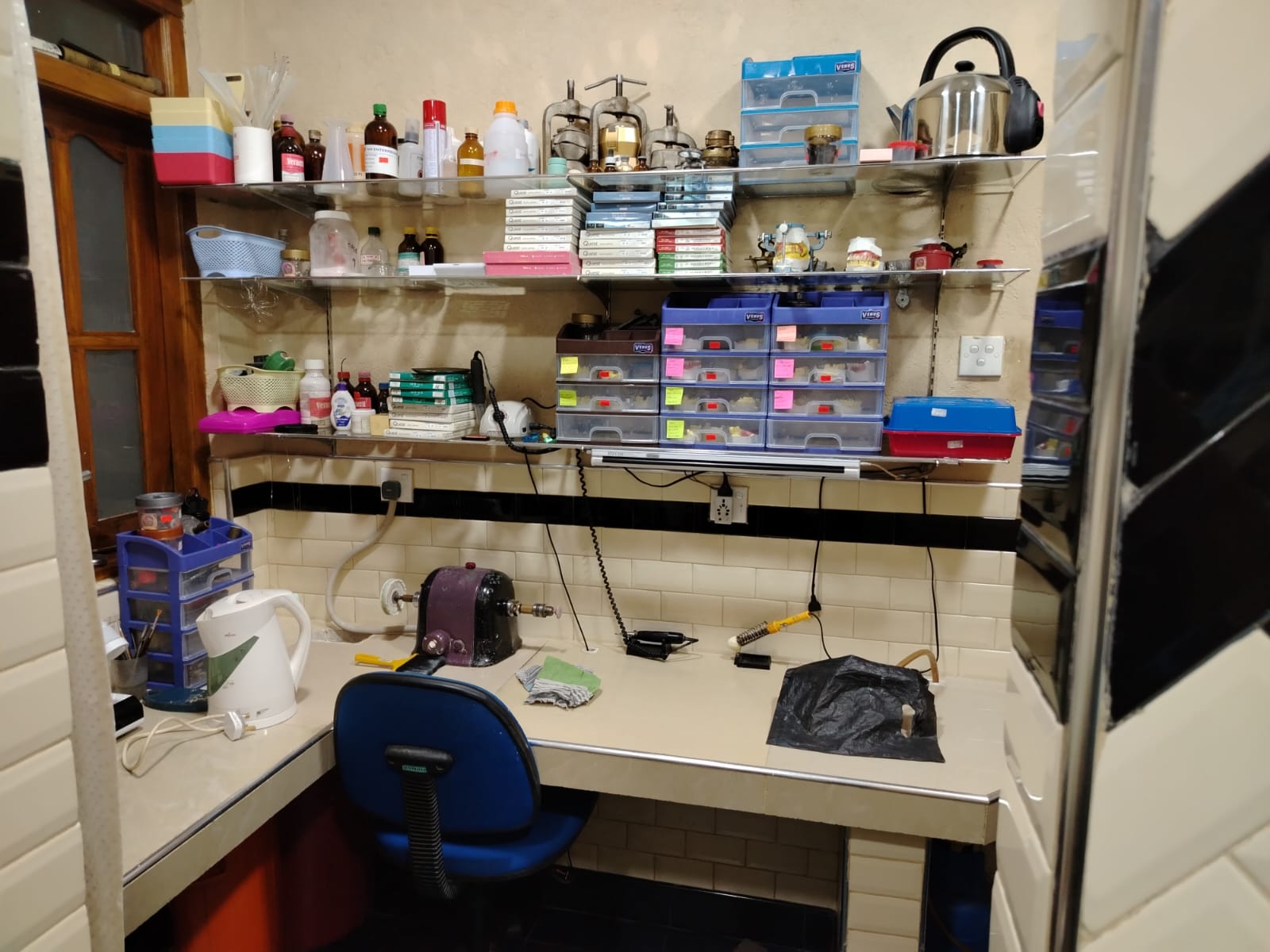 Dilicia Dental Laboratory