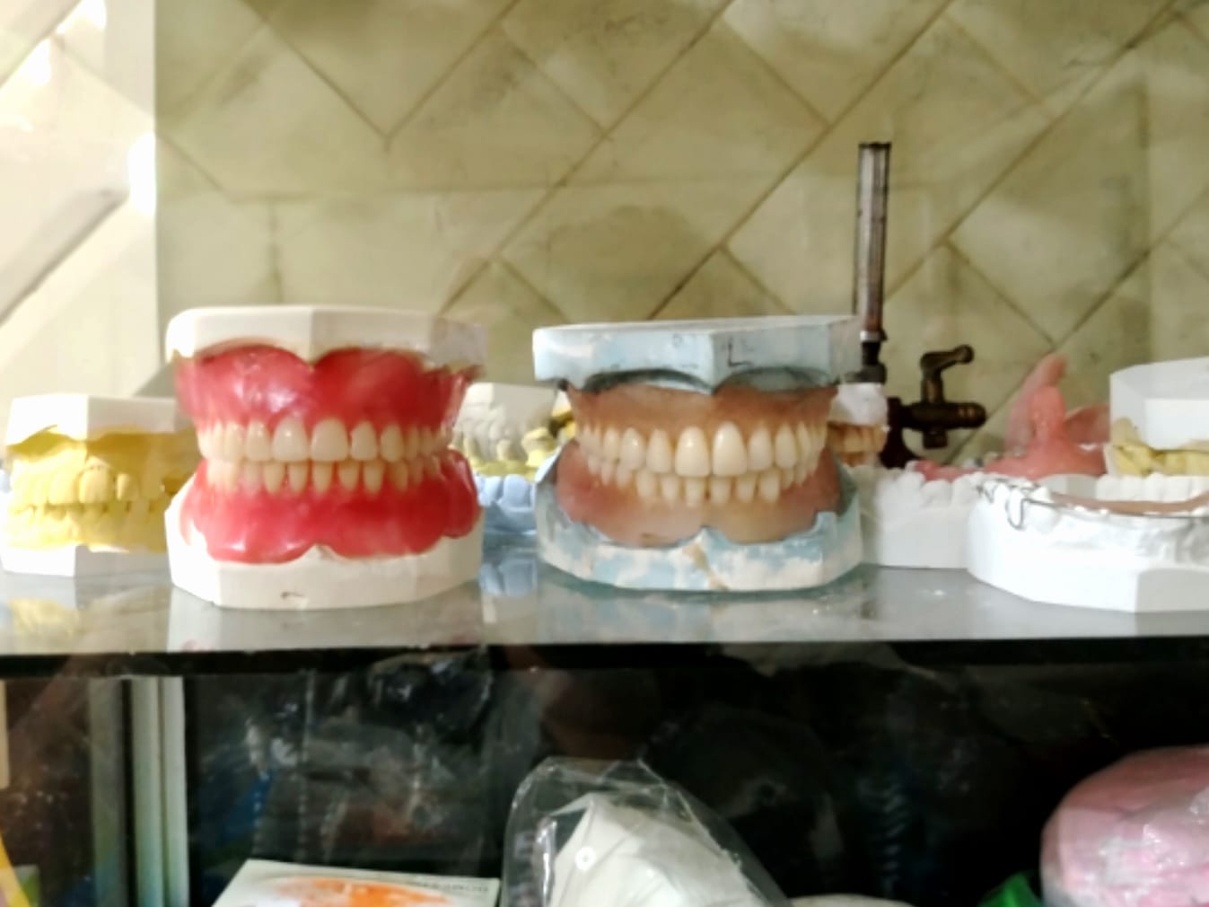 Dilicia Dental Laboratory