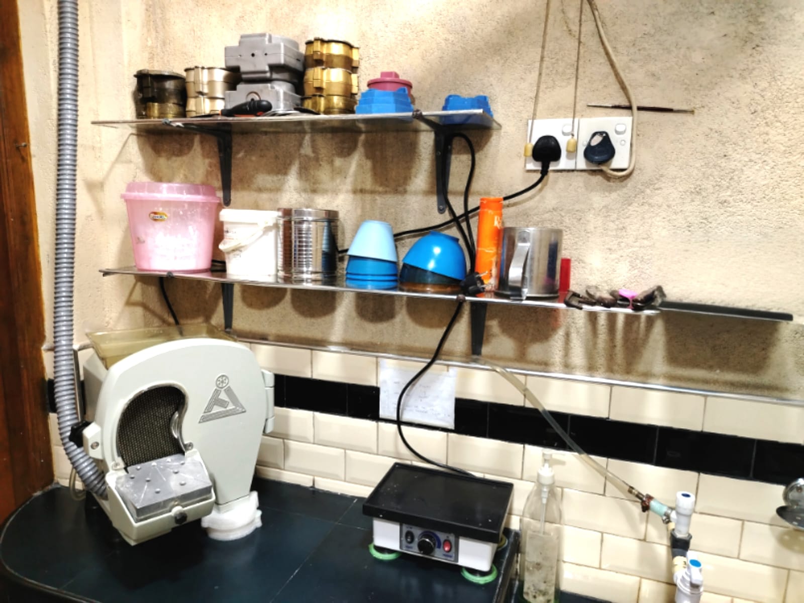 Dilicia Dental Laboratory